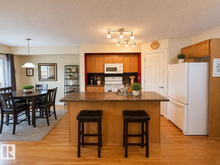 Property Photo:  102 Hartwick Loop  AB T7X 0A5 
