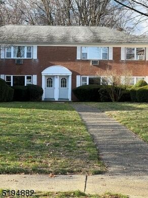 Property Photo:  17 Manchester Ct  NJ 07470 