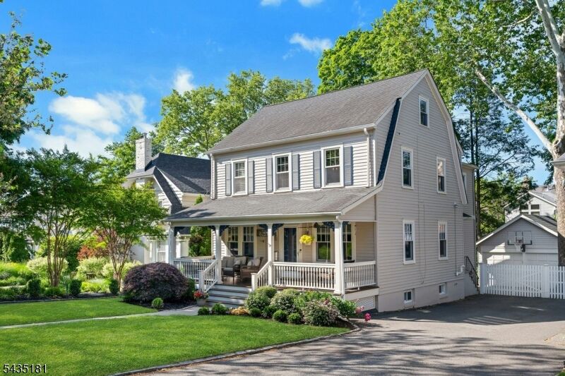 Property Photo:  62 Southern Slope Dr  NJ 07041 