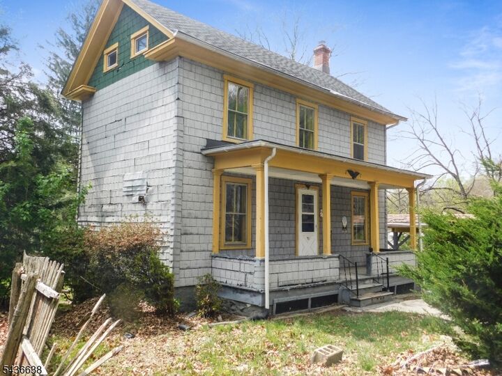 Property Photo:  27 Central Ave  NJ 08829 