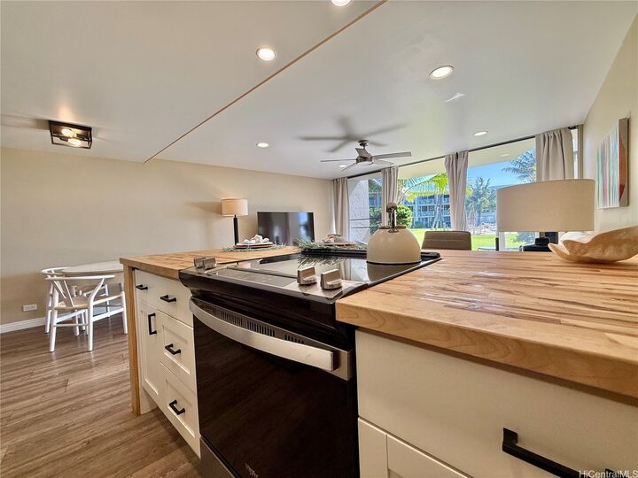 Property Photo: 87-561 Farrington Highway 119 HI 96792
