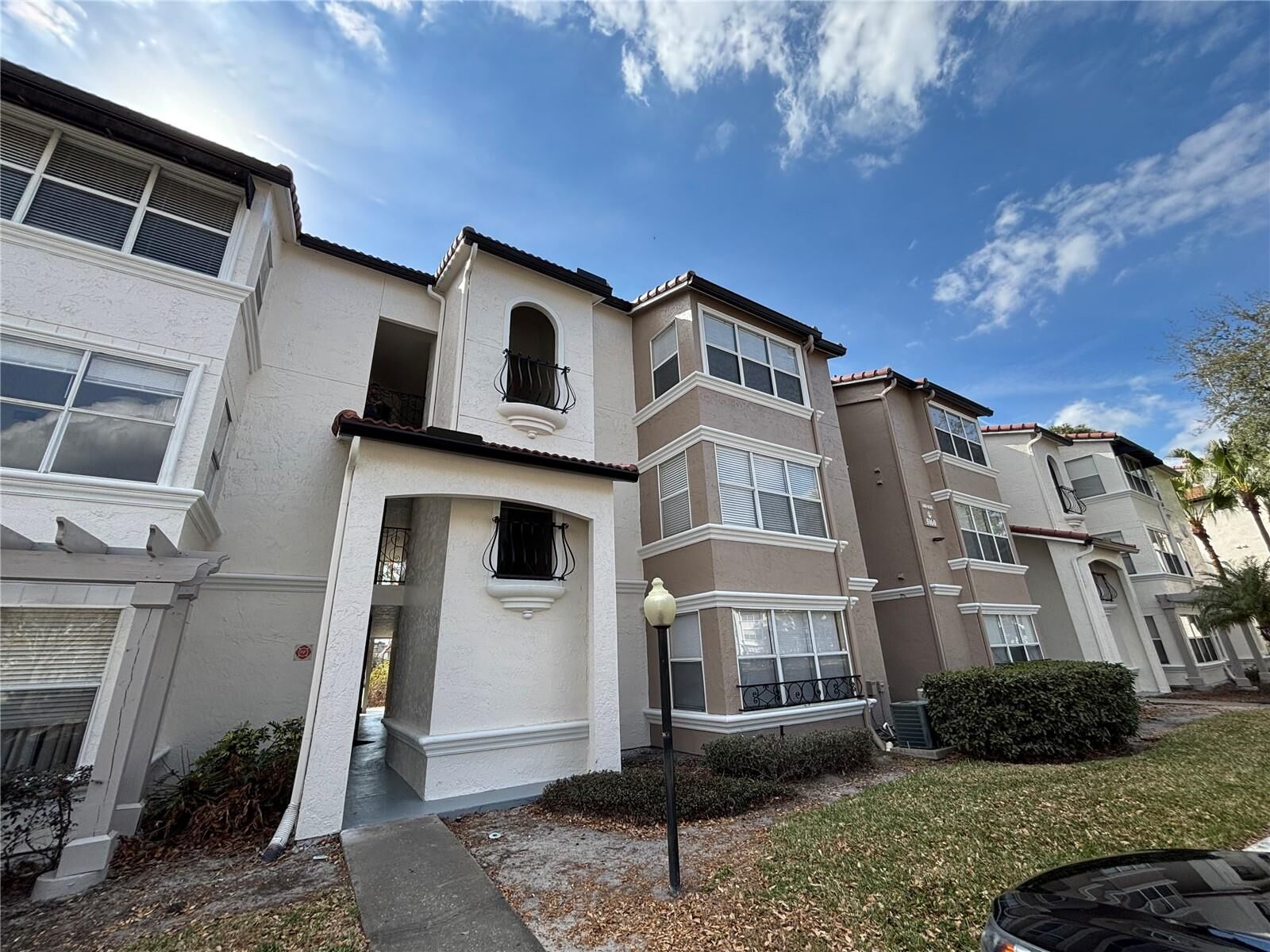 Property Photo:  5112 Conroy Road 315  FL 32811 