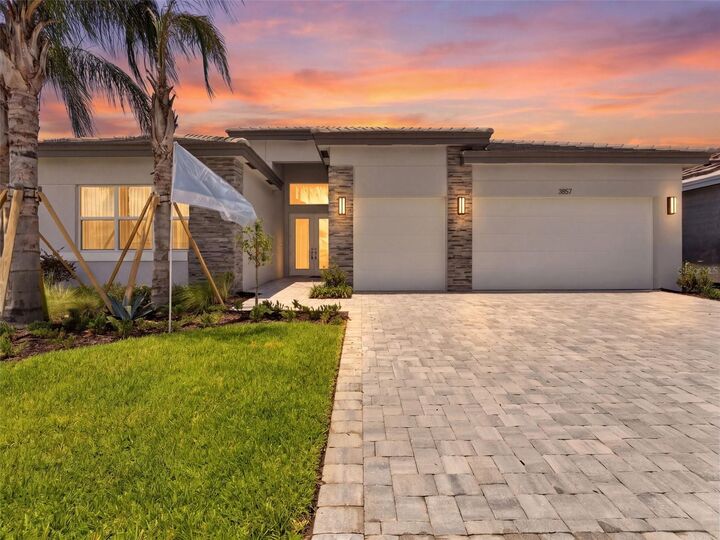 Property Photo:  3857 Cabernet Terrace  FL 33543 