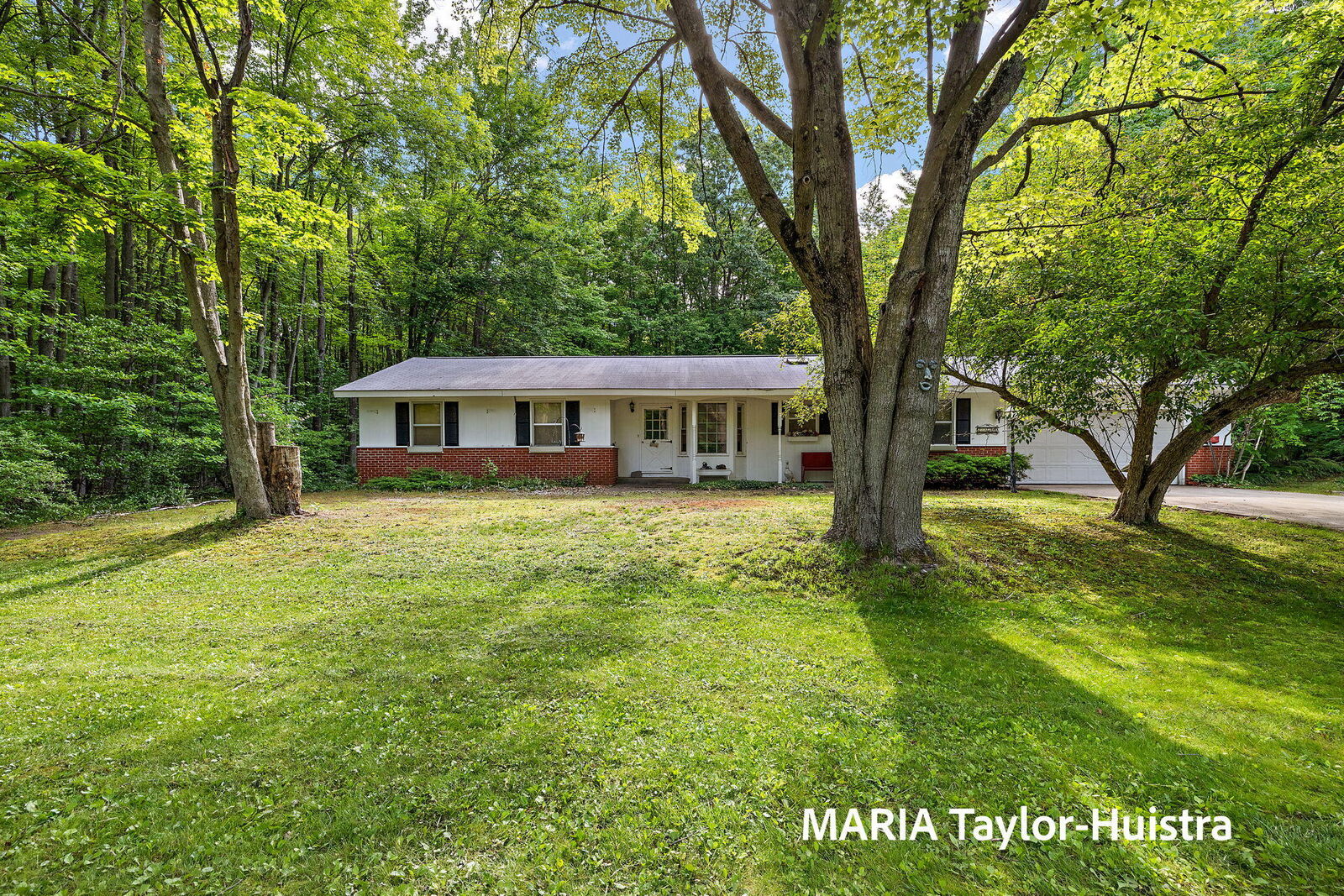 Property Photo: 17690 Jordan Lane MI 49456