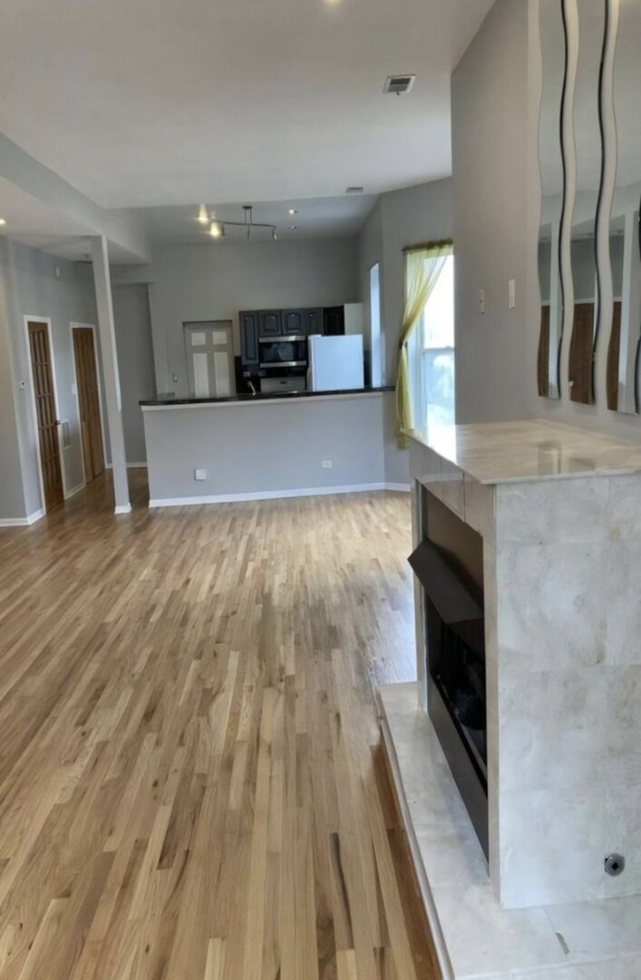 Property Photo:  4321 S Ellis Avenue 2  IL 60653 
