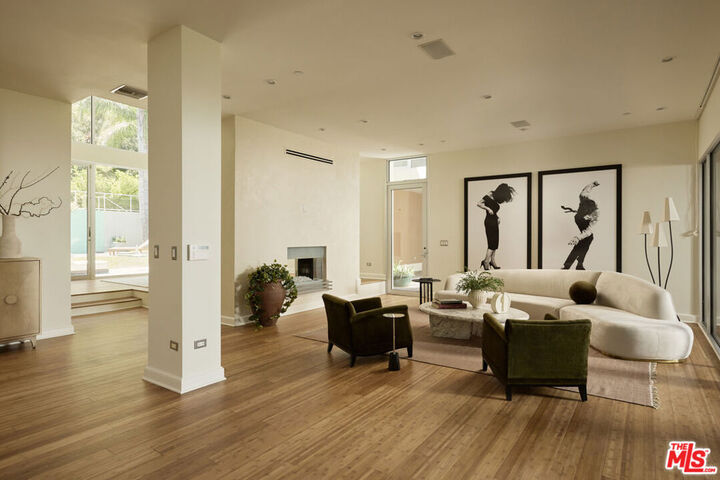 Property Photo:  3369 Fryman Place  CA 91604 