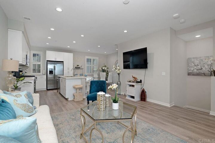 Property Photo:  2137 Stellar Way 4  CA 91915 