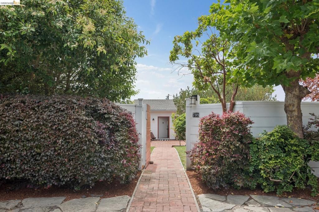 Property Photo:  798 Creston Rd  CA 94708 