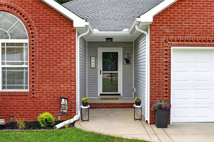 Property Photo:  544 Parkvue Village Way  TN 37043 