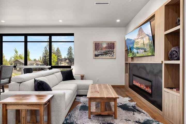 Property Photo:  86 Serpentine Circle 304  MT 59937 