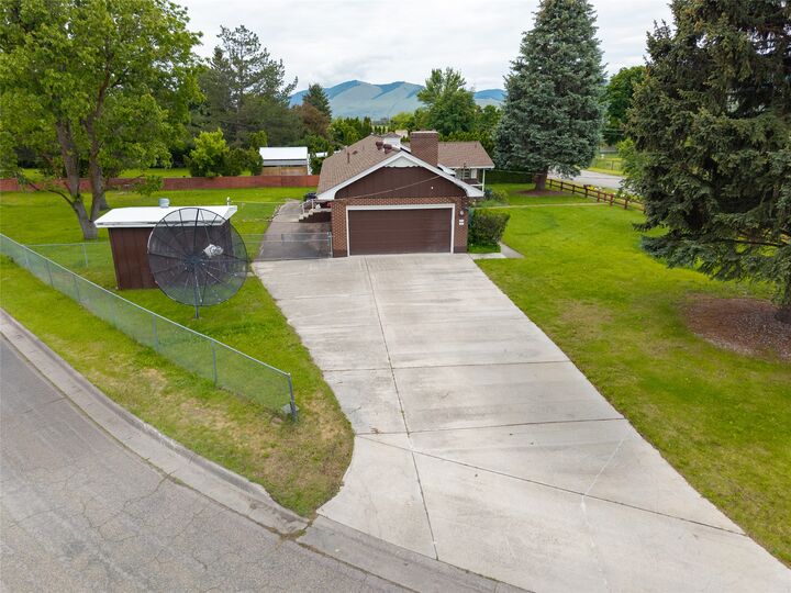 Property Photo: 3740 Mount Avenue MT 59804