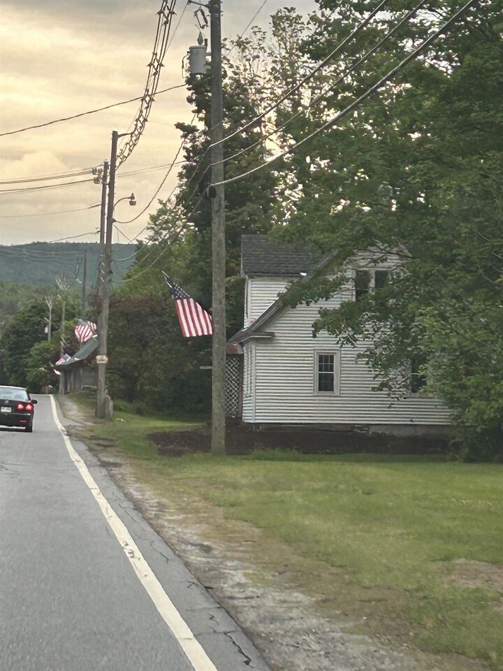 Property Photo:  301 Mill Village Road  NH 03752 