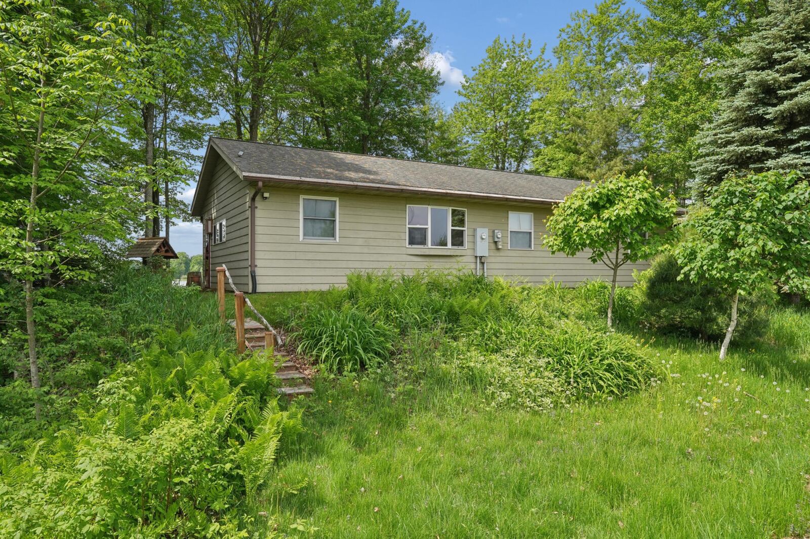 Property Photo:  821 25 1/2 Avenue  WI 54829 