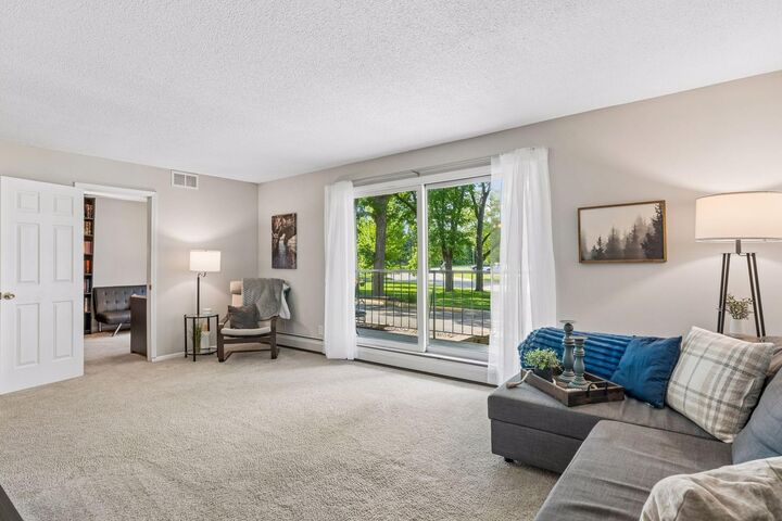 Property Photo:  260 Westview Drive 108  MN 55118 
