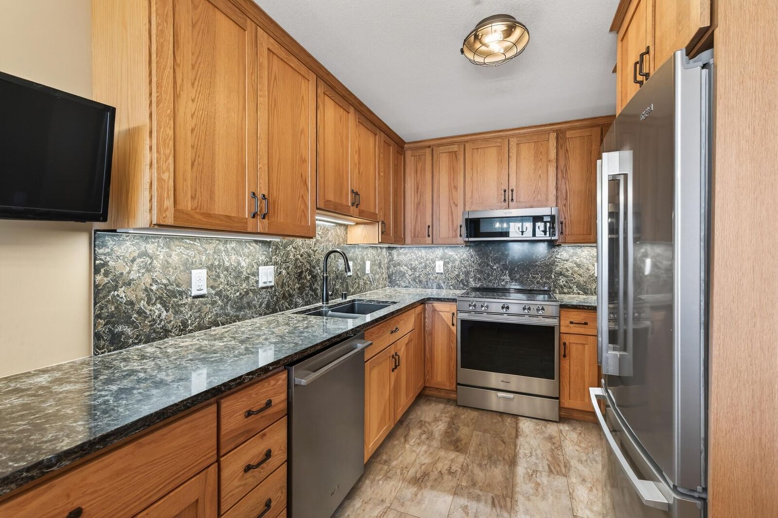 Property Photo:  168 6th Street E 3105  MN 55101 