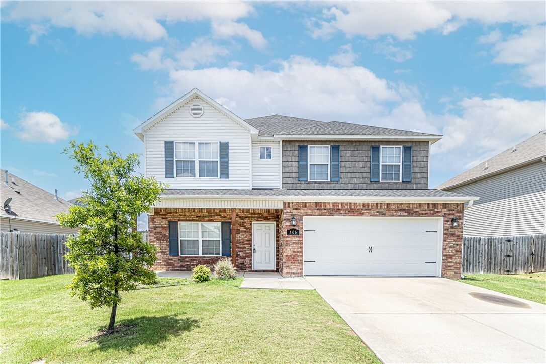 Property Photo:  406 Driftwood Street  AR 72745 