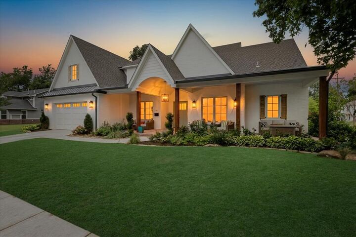 Property Photo: 4311 N Peniel Avenue OK 73008