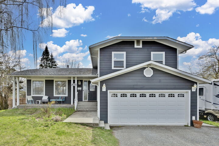 2545 Crestview Road — photo 1
