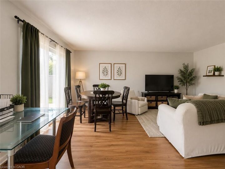 Property Photo:  32 Woodland Drive  ON L3C 7C9 