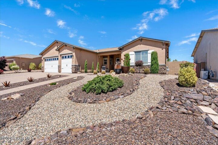 Property Photo:  8174 N Sunset Ridge  AZ 86315 