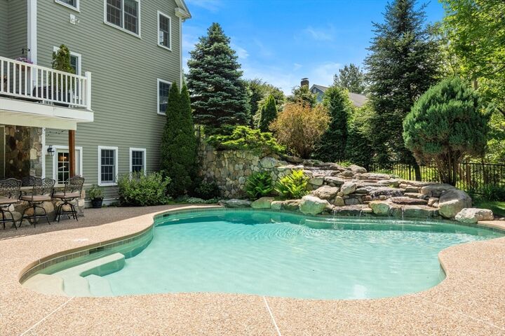 Property Photo:  9 Freedom Dr  MA 01864 