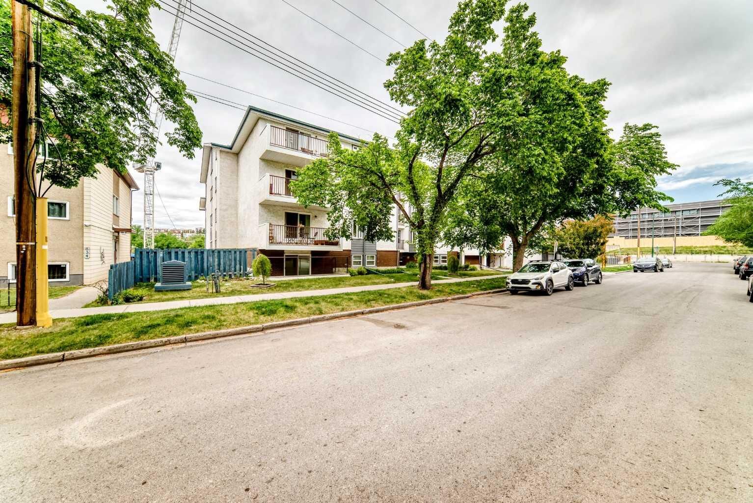 Property Photo: 647 1 Avenue NE 108 AB T2E 0B5