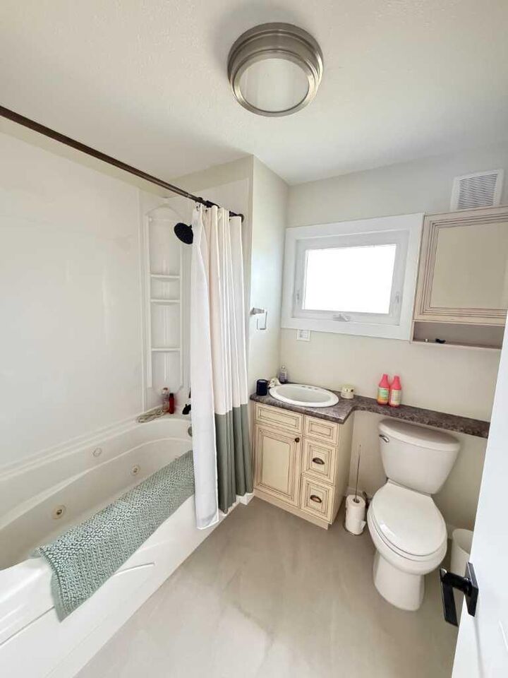 Property Photo: 203 3 Street AB T0B 2Y0