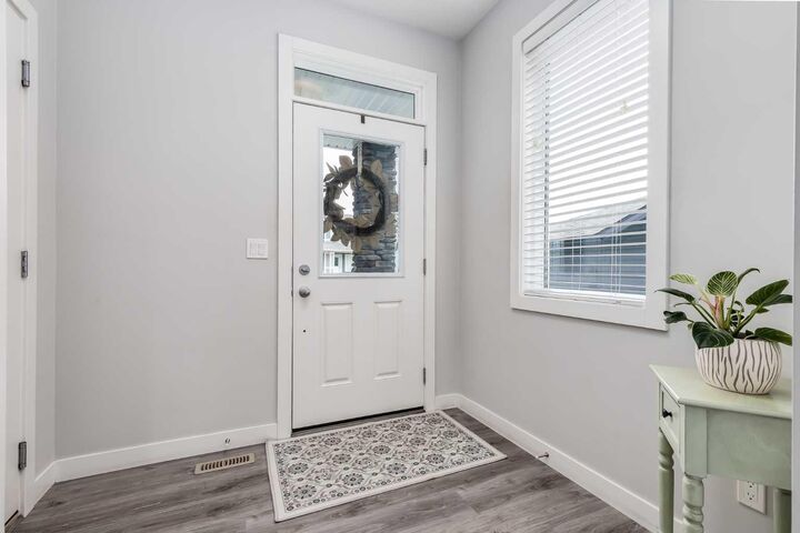 Property Photo: 565 Midtown Street SW AB T4B 4E2