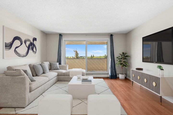 Property Photo:  1513 26 Avenue SW 308  AB T2T 1C4 