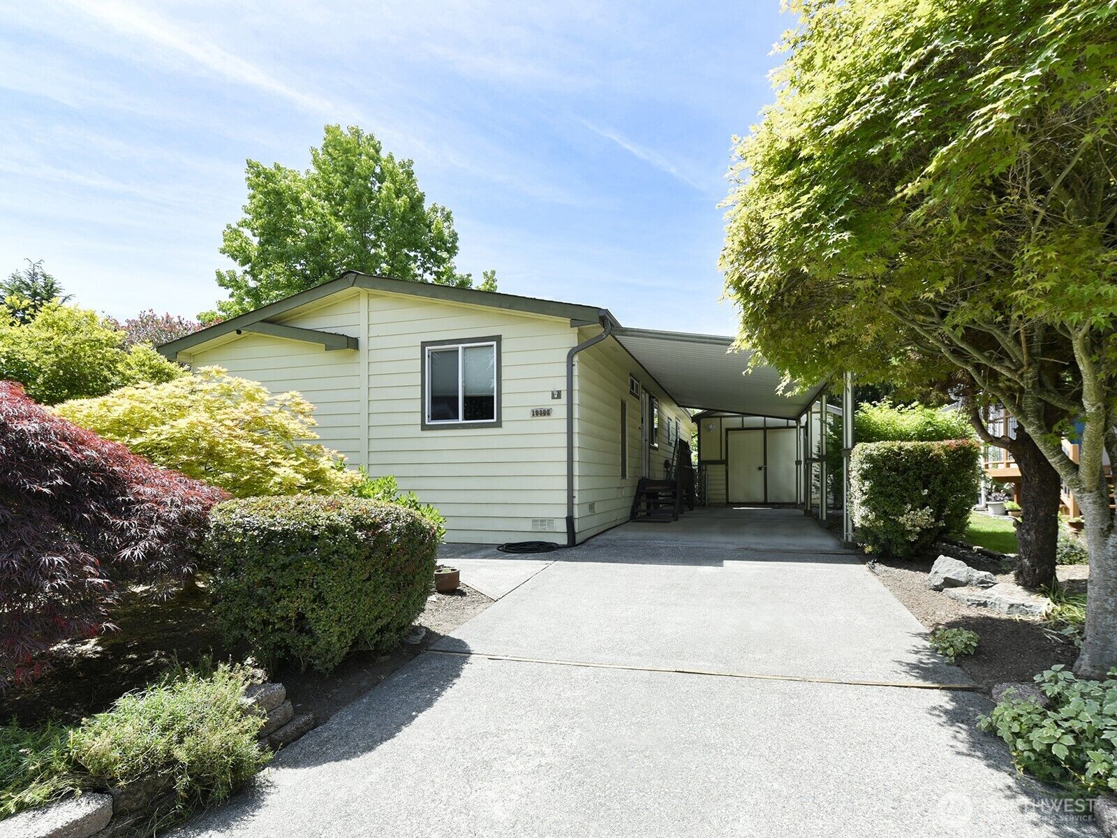 Property Photo:  19805  127th Court NE  WA 98011 
