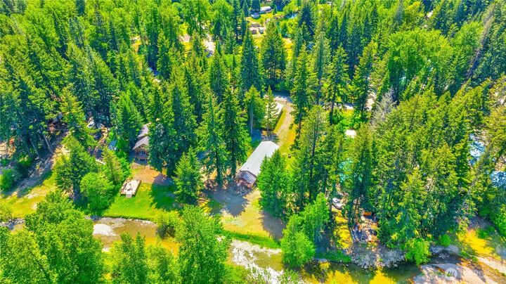 2 bed Easton home for sale: 561 Sun Island Drive, Easton, WA 98925