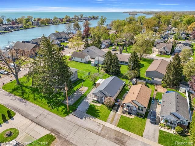 Property Photo:  13230 Delavern Street  MI 48173 