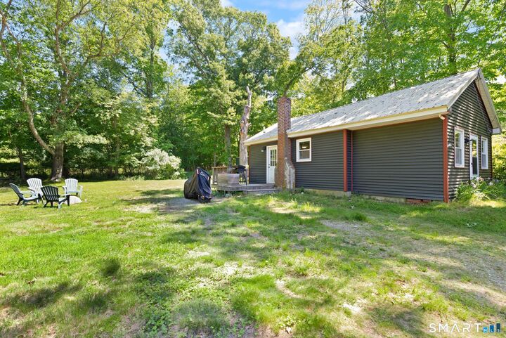Property Photo:  16 Shumway Avenue  CT 06239 