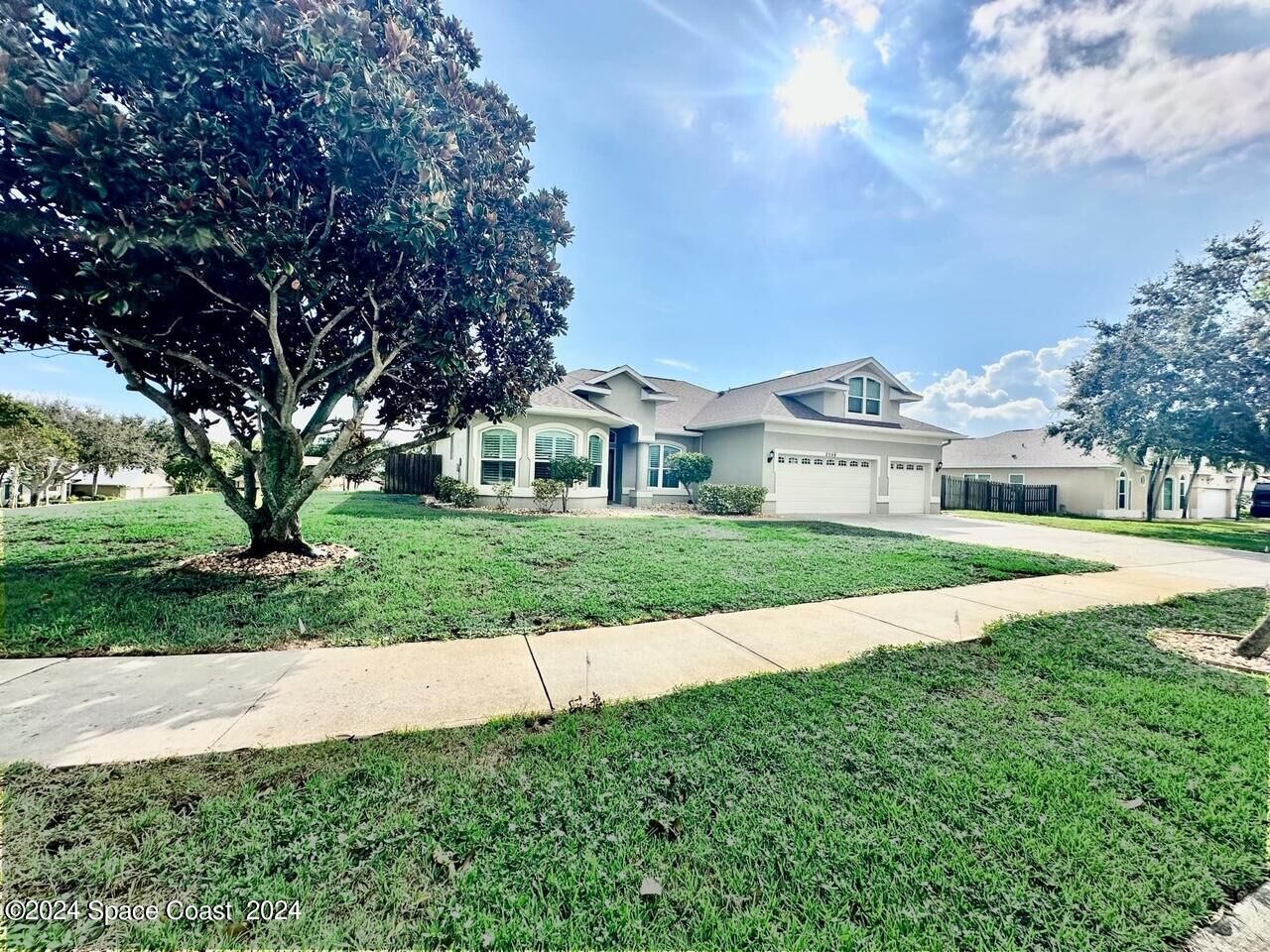 Property Photo:  2558 Long Sandy Circle  FL 32952 