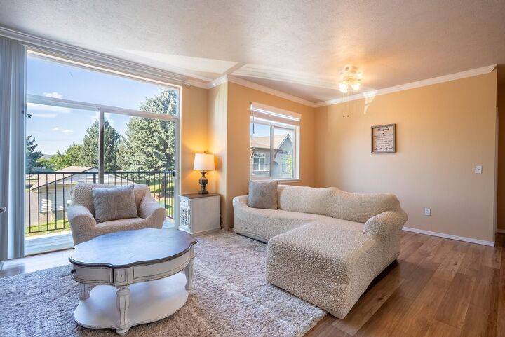 Property Photo:  22855 E Country Vista Dr Unit 352  WA 99019 