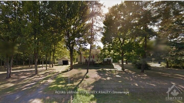 1212 White Oak Drive — photo 1