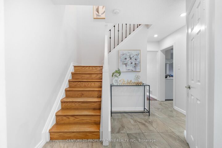 Property Photo: 240 Simmons Boulevard ON L6V 3Y1