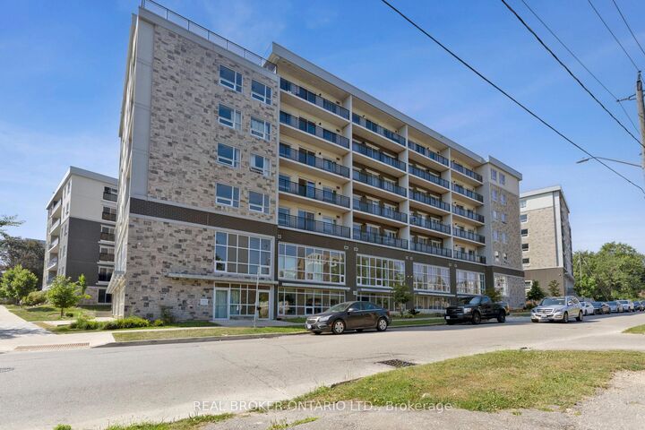 Property Photo: 275 Larch Street G607 ON N2L 3R2