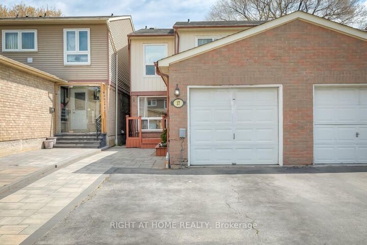 37 McKnight Drive — photo 1