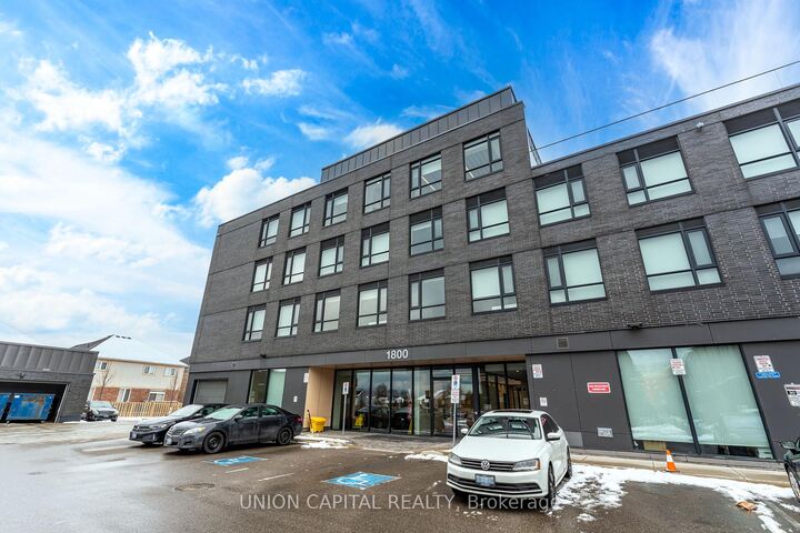 1800 Simcoe Street 201 — photo 1