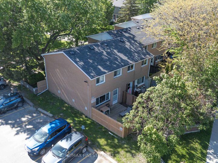 Property Photo:  258 Queen Mary Road 50  ON K7M 2B2 