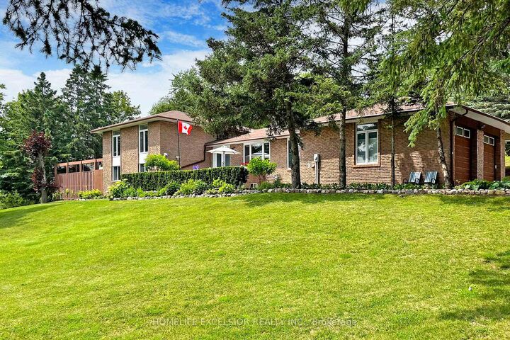 550 Mount Albert Road — photo 1