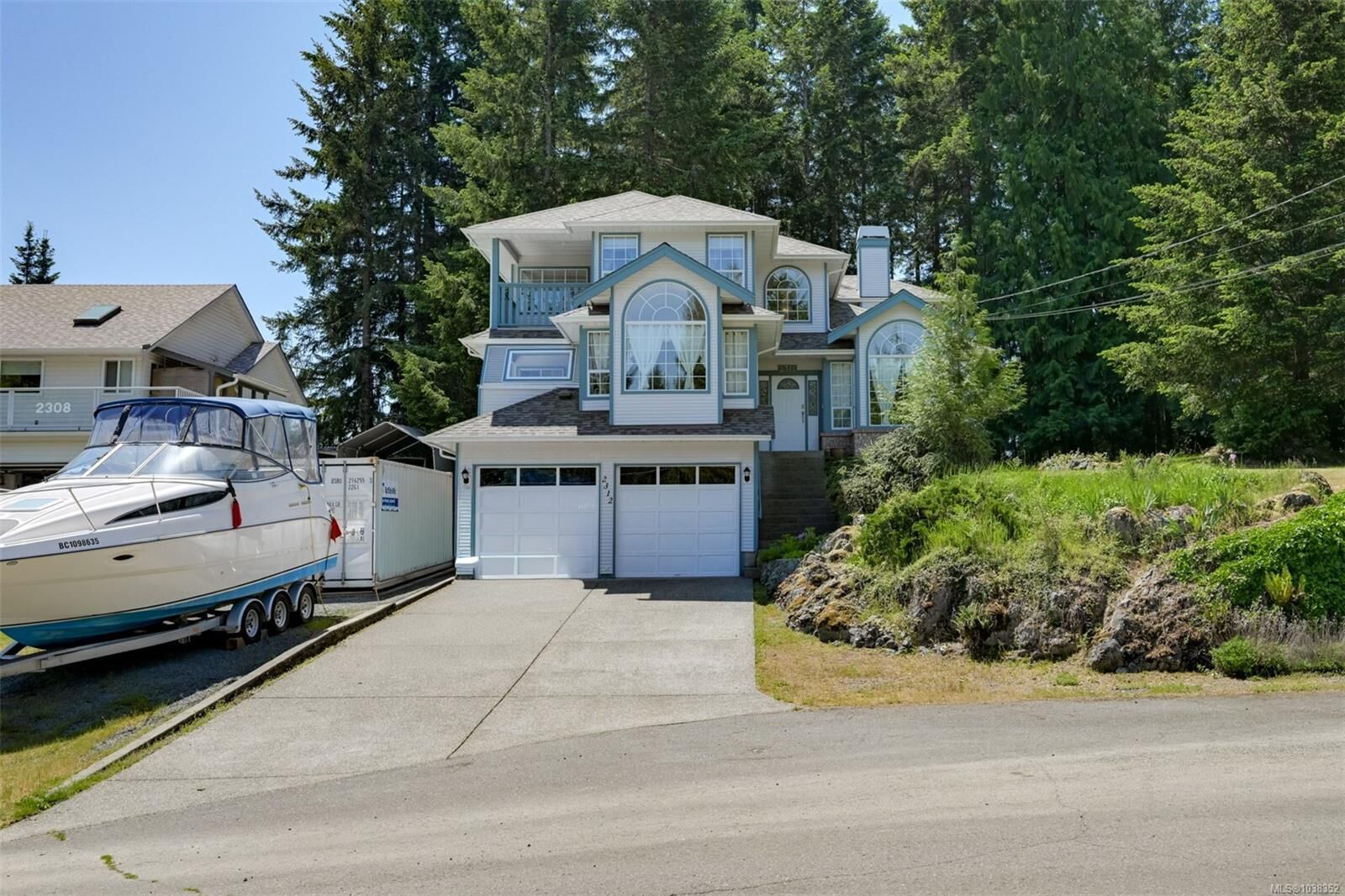 Property Photo:  2312 San Juan Pl  BC V8H 2E6 
