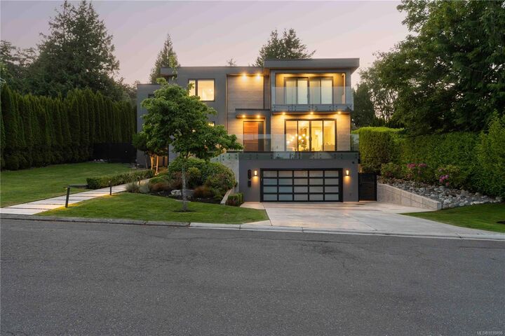 Property Photo: 374 Sunset Ave BC V8S 4L2