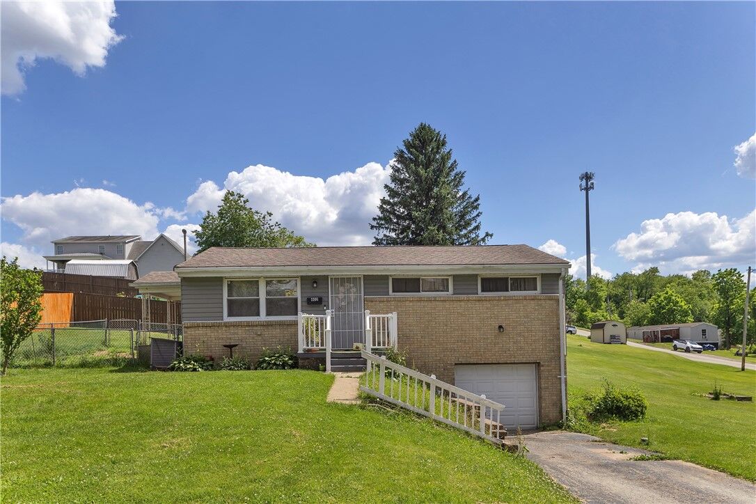 Property Photo:  402 Highland Street  PA 15637 