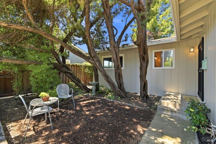 Property Photo:  4827 Perezoso Calle  CA 95409 