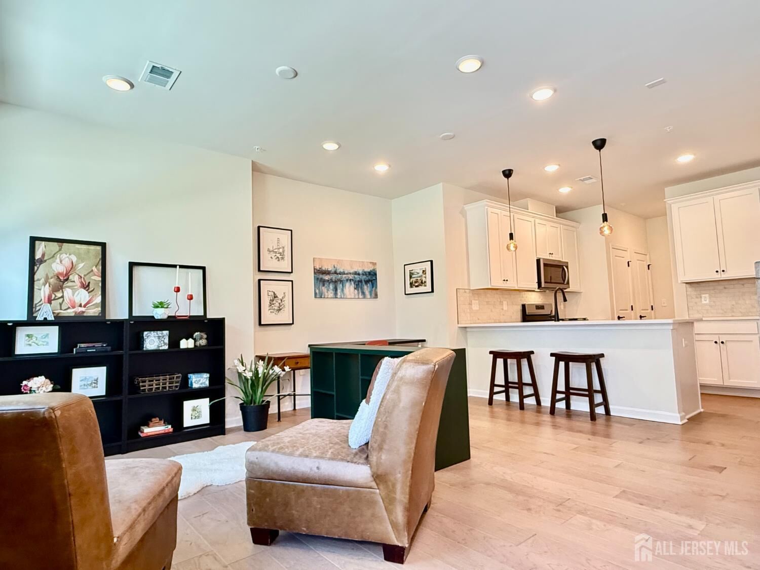 Property Photo:  614 Sadie Circle  NJ 08901 