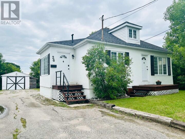 26 Frontenac Crescent — photo 1