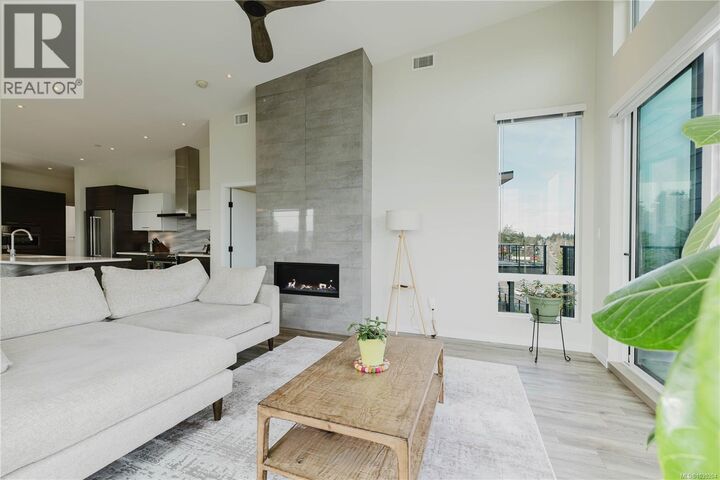 Property Photo:  100 Lombardy Street 402  BC V9P 0G4 