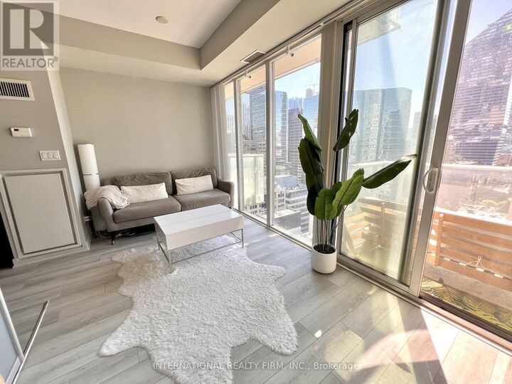 Property Photo:  126 Simcoe Street 2302  ON M5H 4E6 